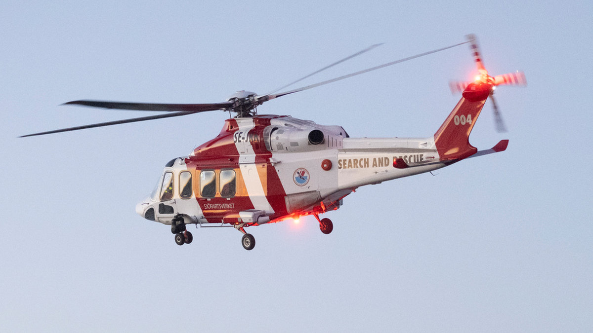 I femdygnsperioder under våren och hösten kommer räddningshelikoptern med bas i Kristianstad att stå stilla på grund av pilotbrist, rapporterar SVT. Arkivbild.