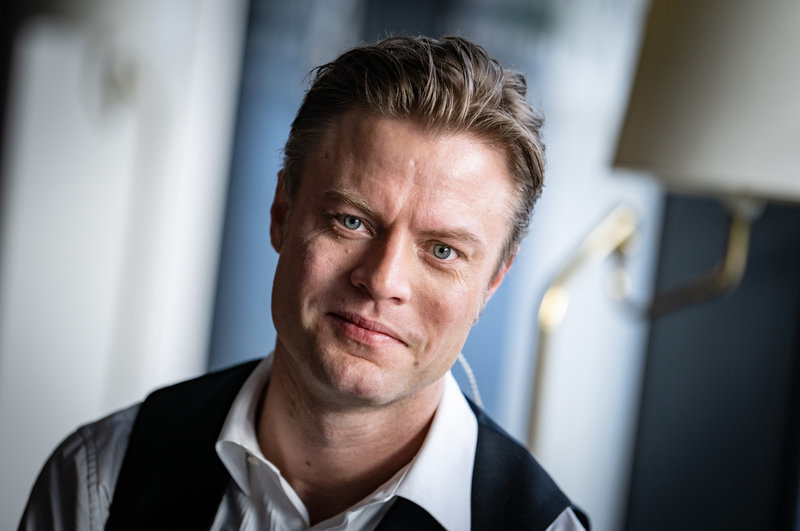 'Risken är att jag fastnar i det här nu, men det är en bra risk tycker jag', säger Björn Dixgård.