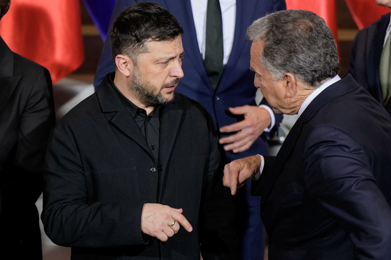 Ukrainas president Volodymyr Zelenskyj och USA:s Steve Witckoff. Foto: Cornelius Poppe/AP/TT Ukrainas president Volodymyr Zelenskyj och USA:s Steve Witckoff. Foto: Cornelius Poppe/AP/TT