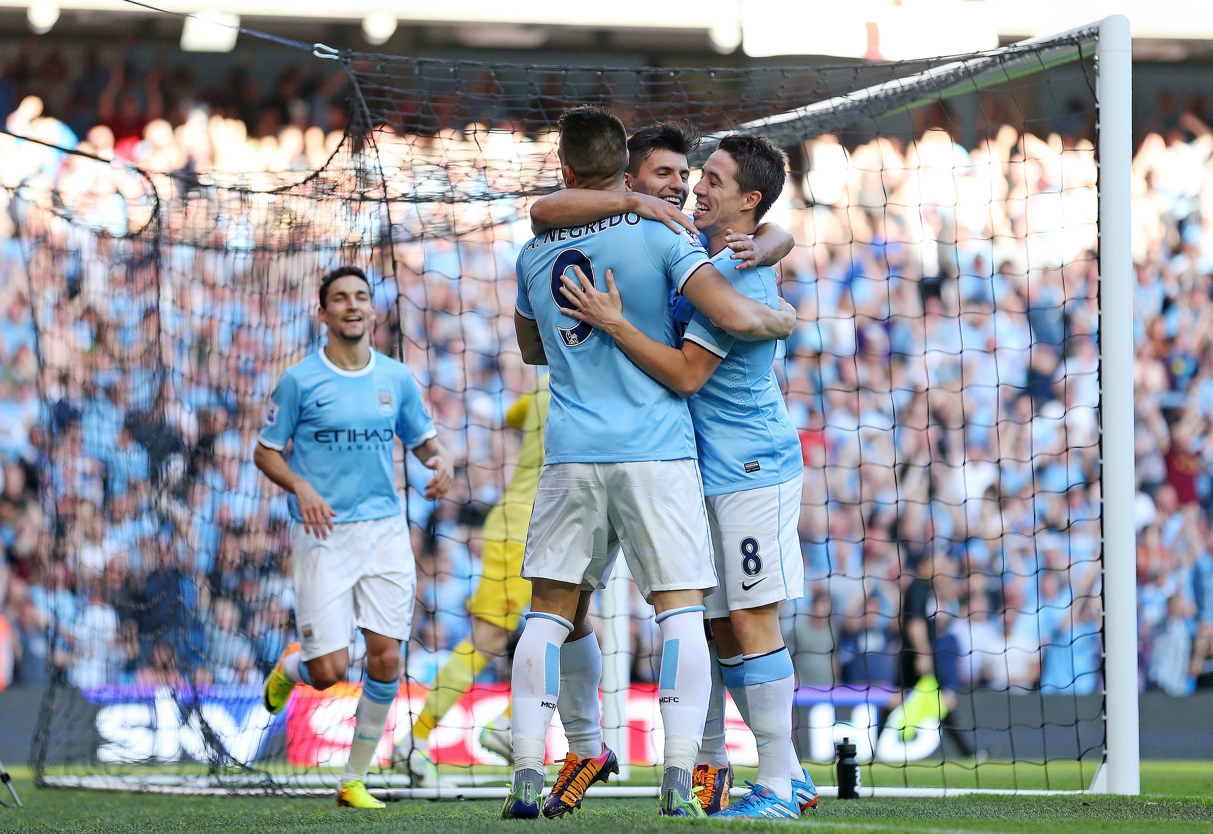 City vann med 4-1 mot United. City vann med 4-1 mot United.