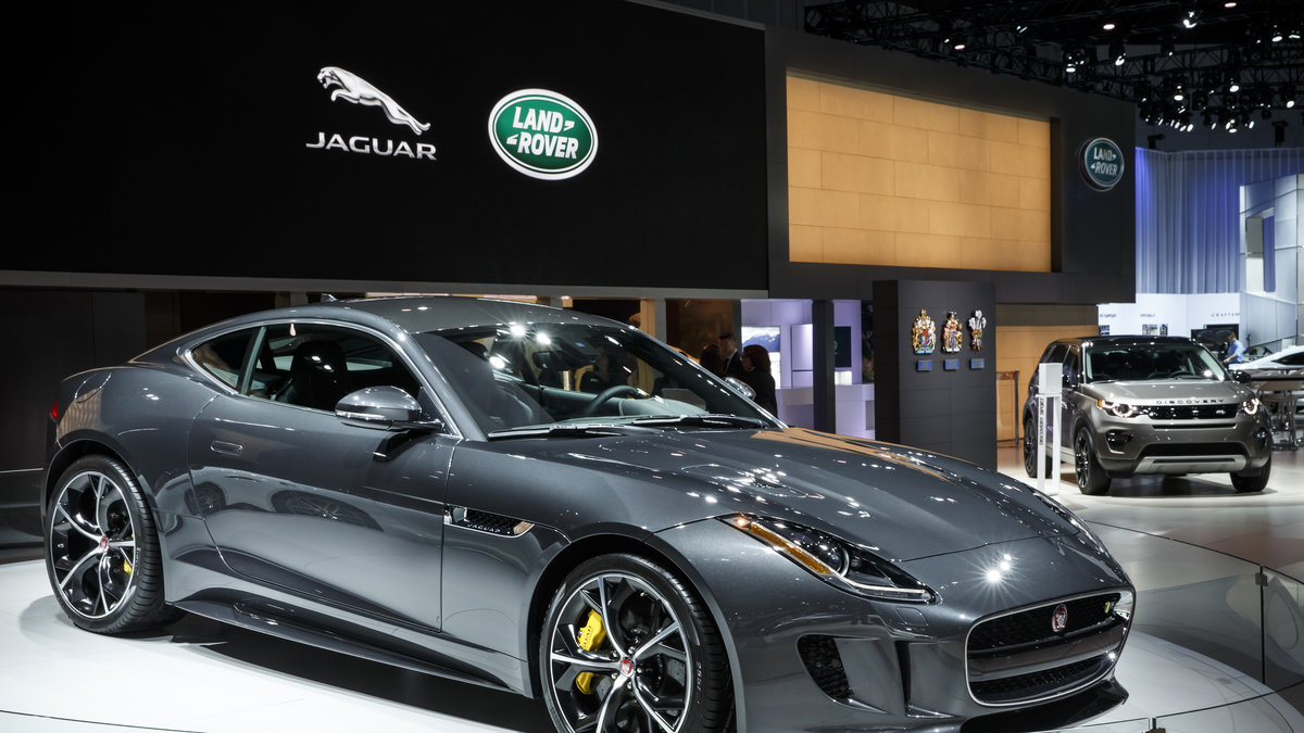 Och ville köpa en Jaguar. 