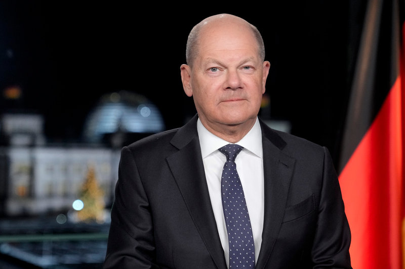 Tysklands förbundskansler Olaf Scholz försöker sätta press på de andra EU-länderna att trappa upp det militära stödet till Ukraina. Arkivbild.