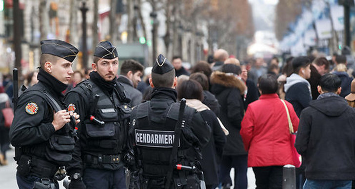 Bombgrupp, Frankrike, Paris