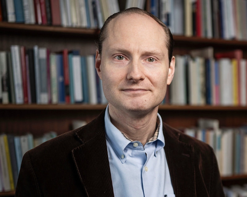 Fredrik Charpentier Ljungqvist, professor i historia vid Stockholm universitet, säger att digerdöden nog hade nått Europa förr eller senare, med eller utan missväxt, på grund av resande och handel.