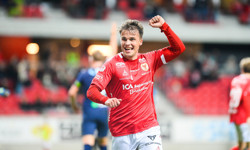 Simon Skrabb gjorda båda målen när Kalmar FF vann med 2–0 hemma mot Helsingborgs IF.