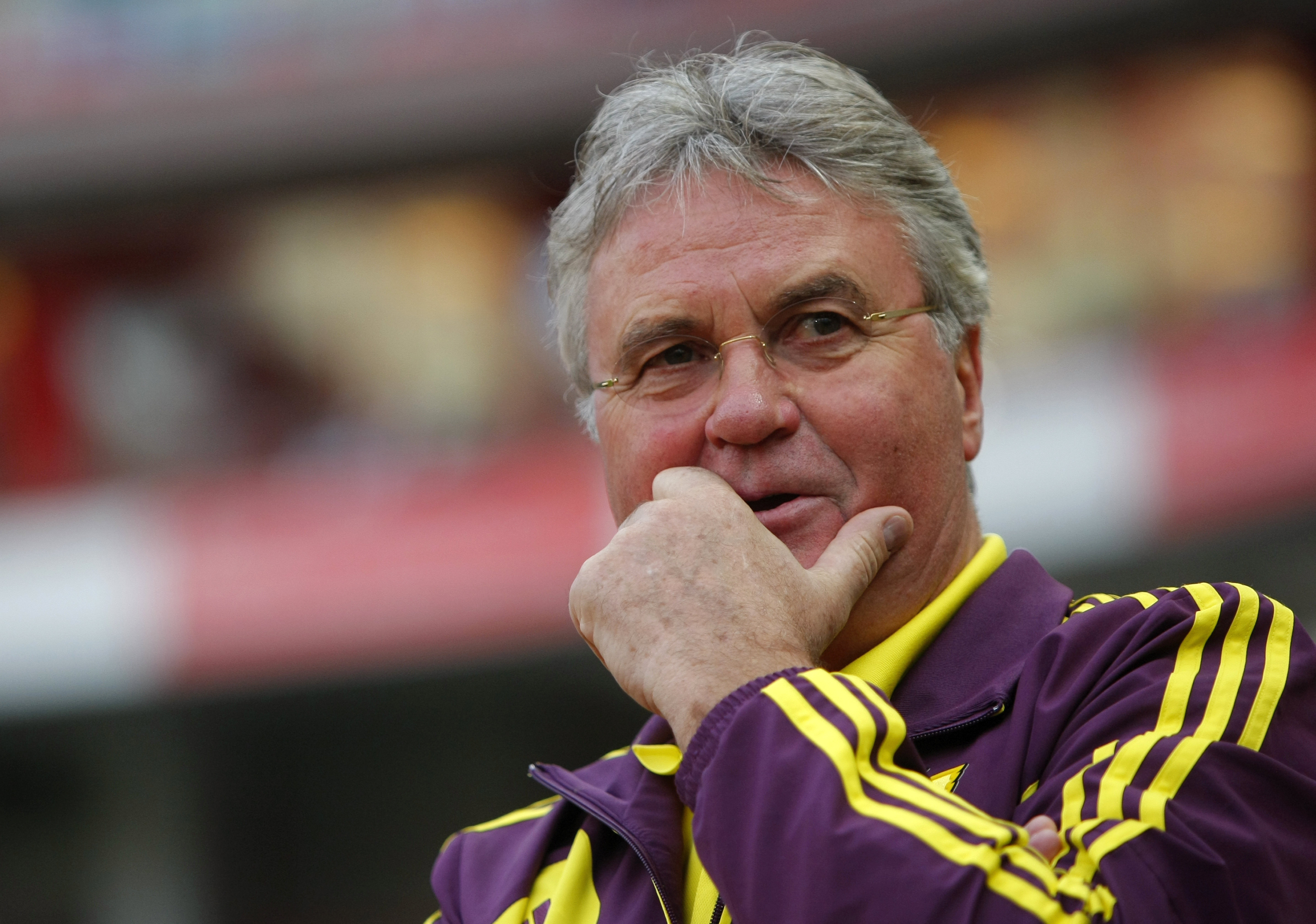 6. Guus Hiddink, Anzji Machatjkala 71,3 miljoner kronor per år. 6. Guus Hiddink, Anzji Machatjkala 71,3 miljoner kronor per år.