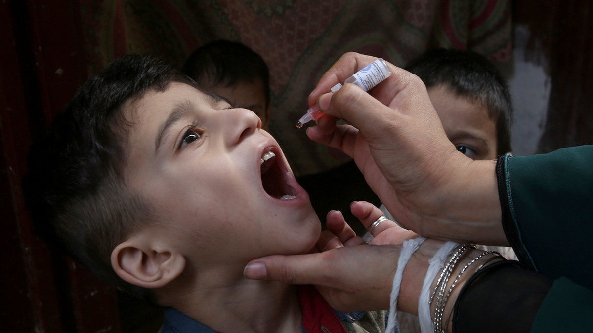 Tack vare omfattande vaccinationsprogram sprids polioviruset i dag endast endemiskt i Afghanistan och Pakistan. Bilden är från Pakistan. Arkivbild.
