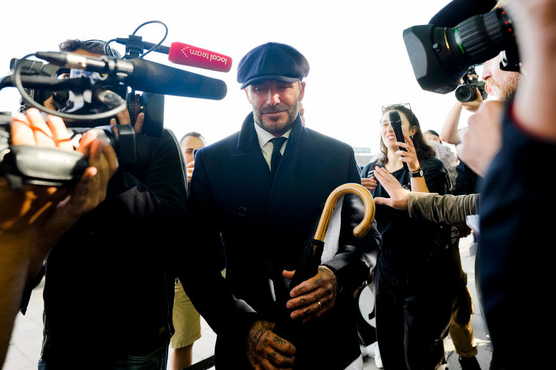 David Beckham efter att ha varit inne i Westminster Hall.