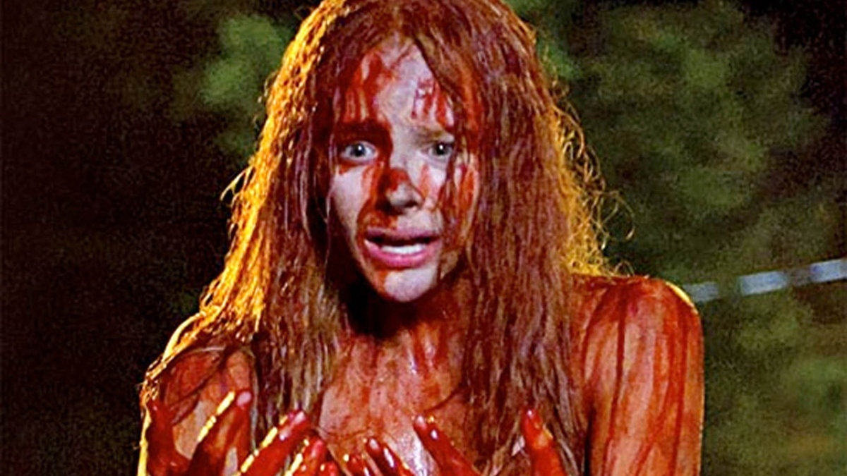 Den 26 april är det premiär för remaken av den klassiska skräckfilmen Carrie. I rollerna ser vi bland annat Julianne Moore. 