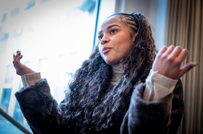 Eternity” handlar om att inte jämföra sig och lyssna på sig själv, säger Cimberly om sitt bidrag. 