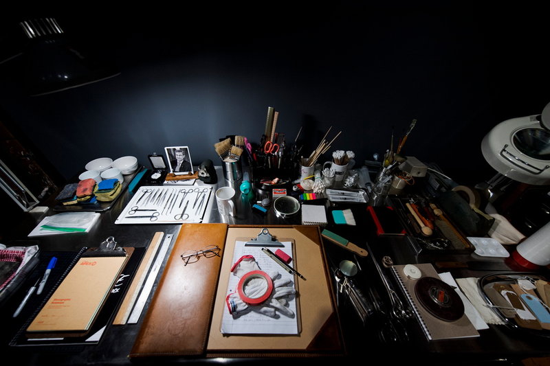 Mark Dions 'Department of memory, storage and conservation' handlar om vad föremål berättar om svunna tider.