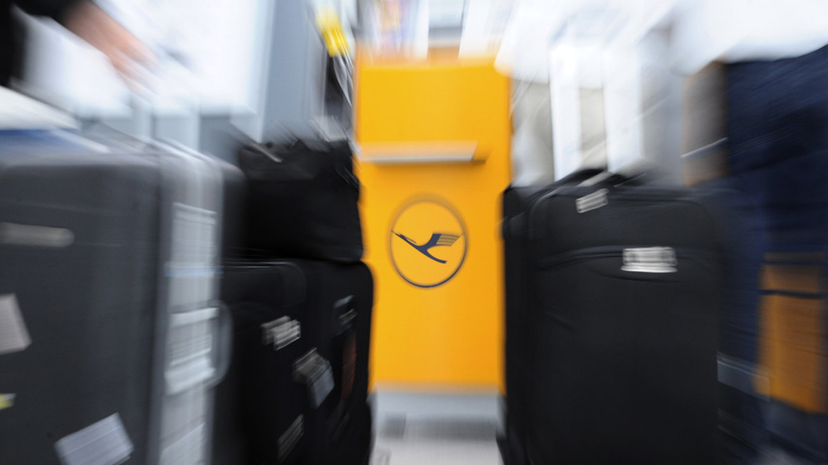 Lufthansa varnar för strejkeffekter. Arkivbild