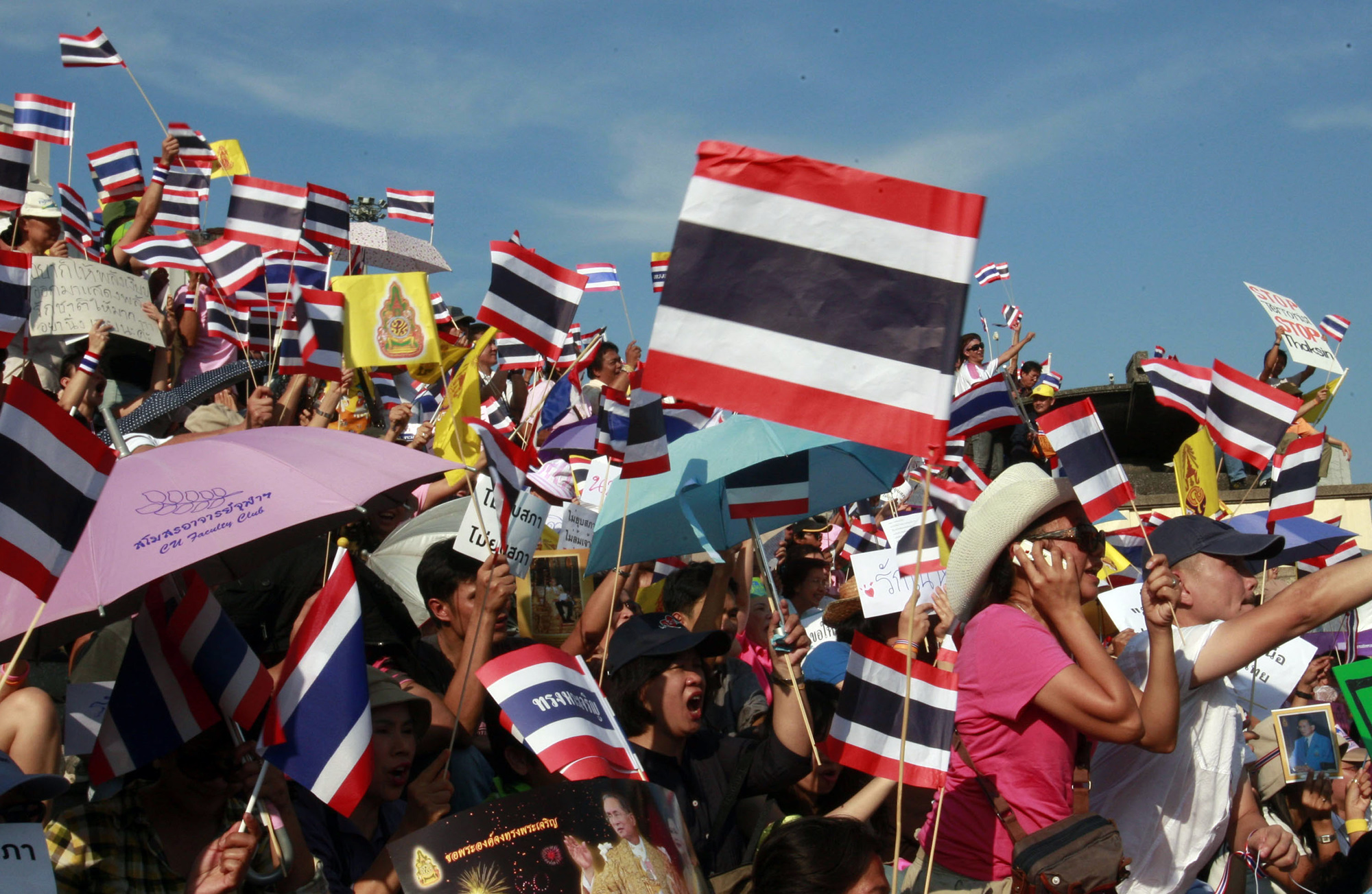 Thailand, Demonstration, Bangkok, Thaksin Shinawatra, Protester, Rödskjortor, Röda skjortor, Gulskjortor
