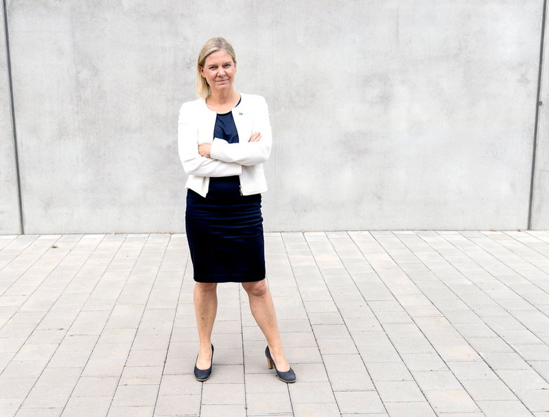 Det osäkra läget gör att vallöftena från Socialdemokraterna är lite återhållsamma, enligt statsminister Magdalena Andersson som ber väljarna att lita på henne och S.