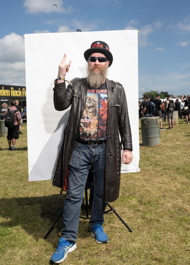 Tim Sandberg från Torsåker är platschef på ett återvinningsföretag och gör sitt andra år på Sweden Rock. Han ser fram emot Nightwish och Raubtier.