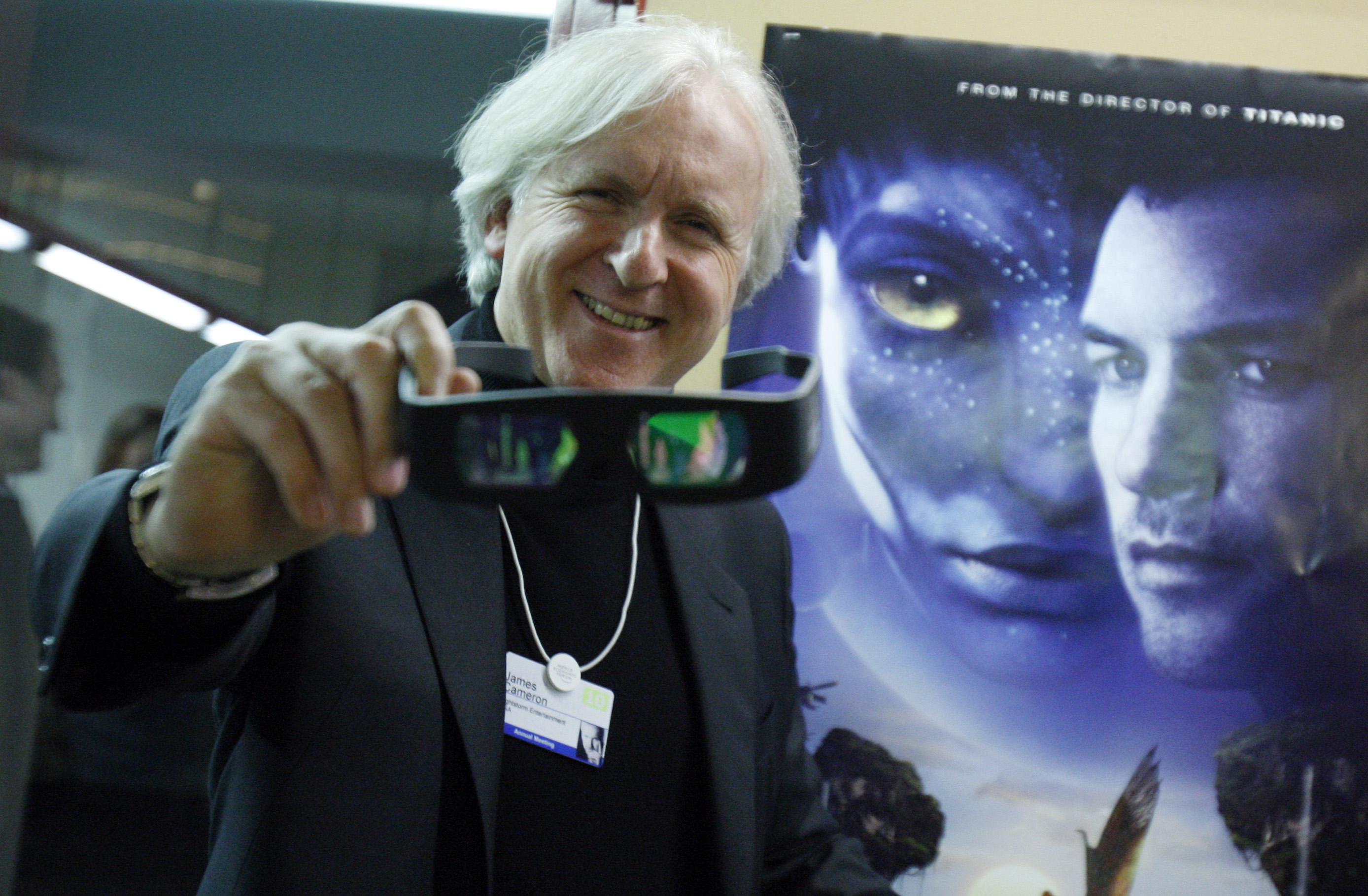 James Cameron, skaparen av storfilmen Avatar, tjänade ihop 210 miljoner dollar förra året.