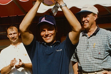 Daniel Westling vinner en golftävling som ung.