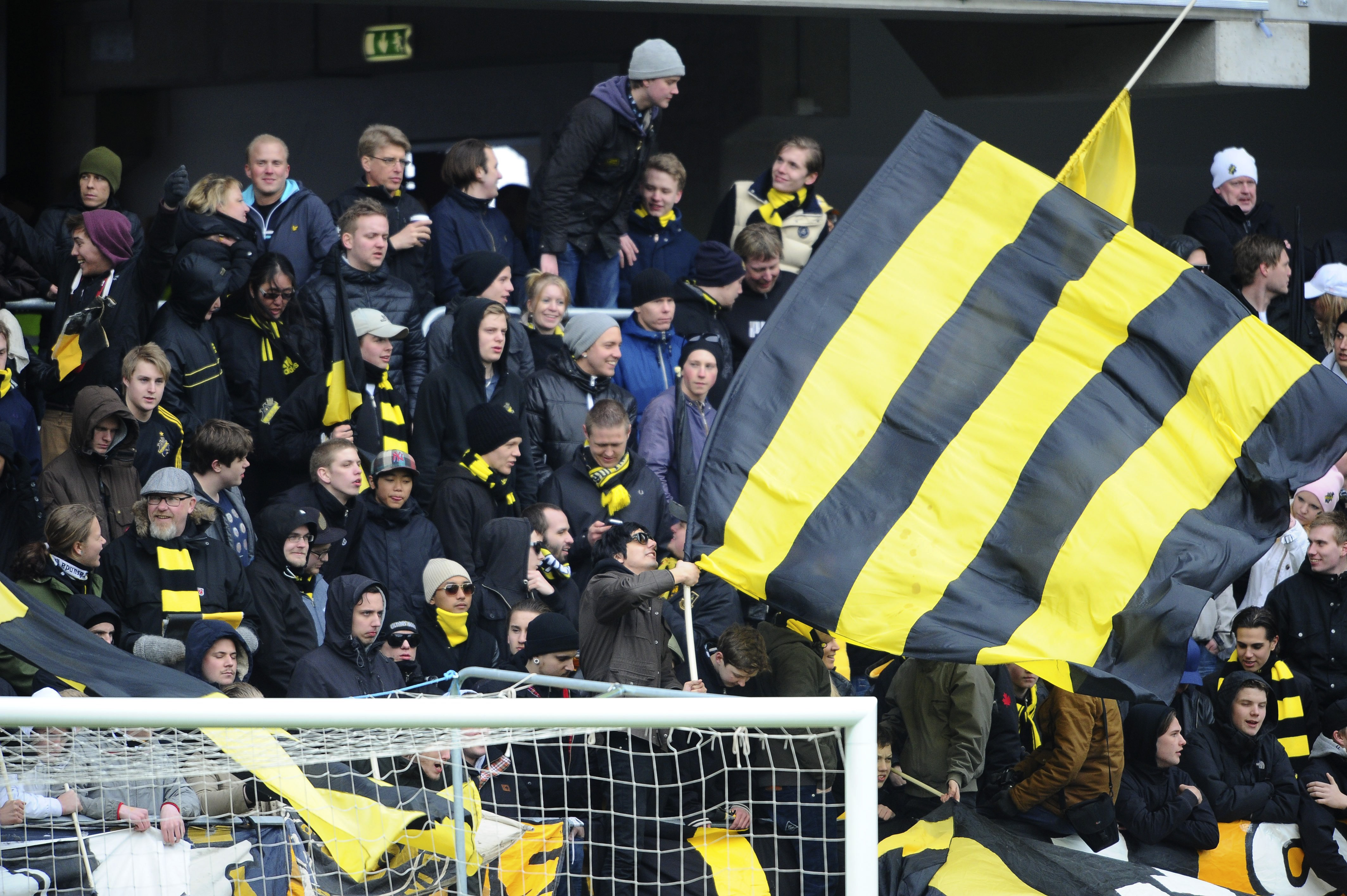 Nästan 1000 AIK-fans reste till Kalmar. 