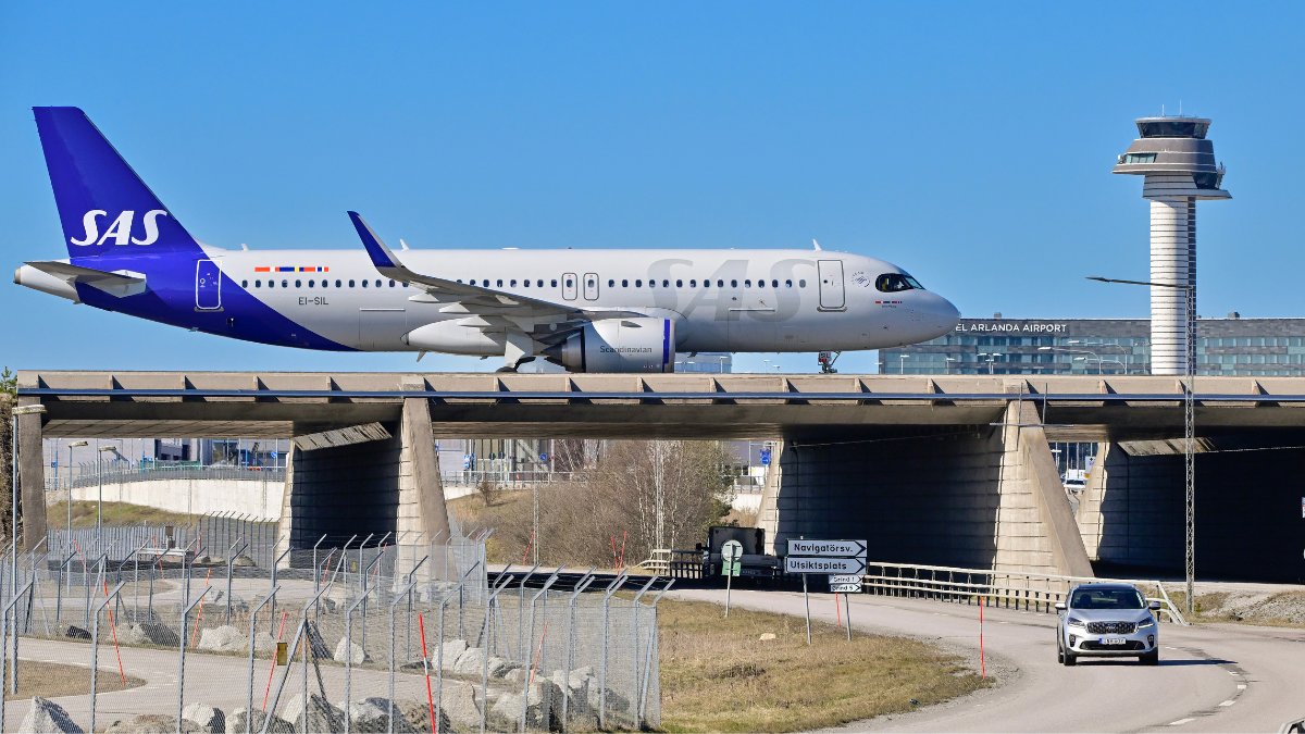 Larm om brand på tåg vid Arlanda