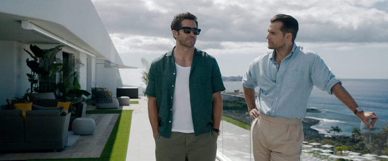Jake Gyllenhaal och Henry Cavill i "In the grey".
